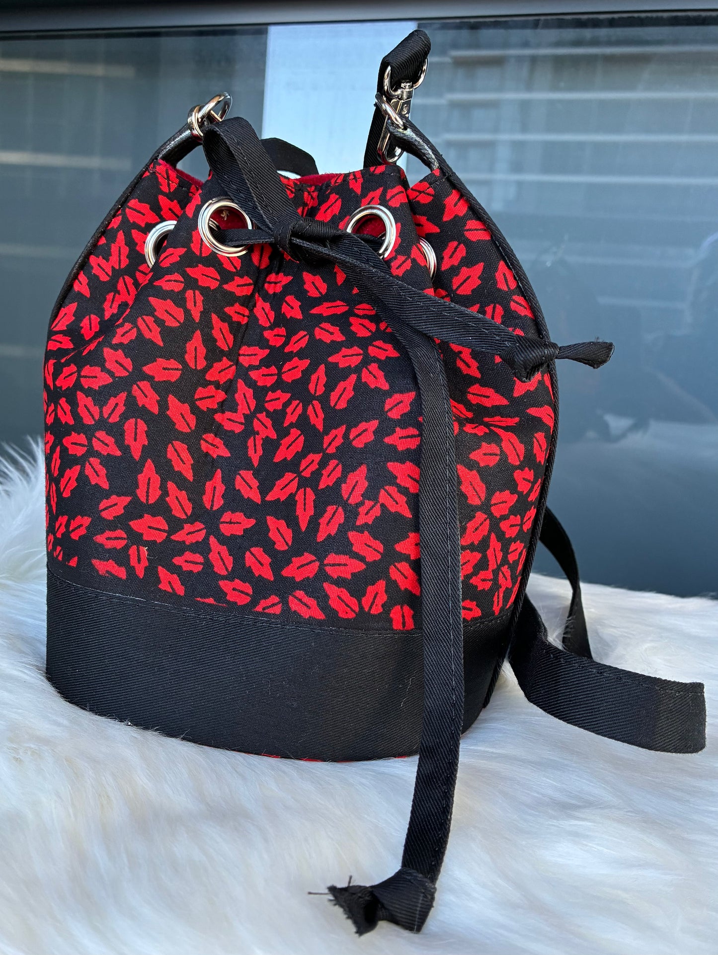 LATRE ANKARA BUCKET HANDBAG