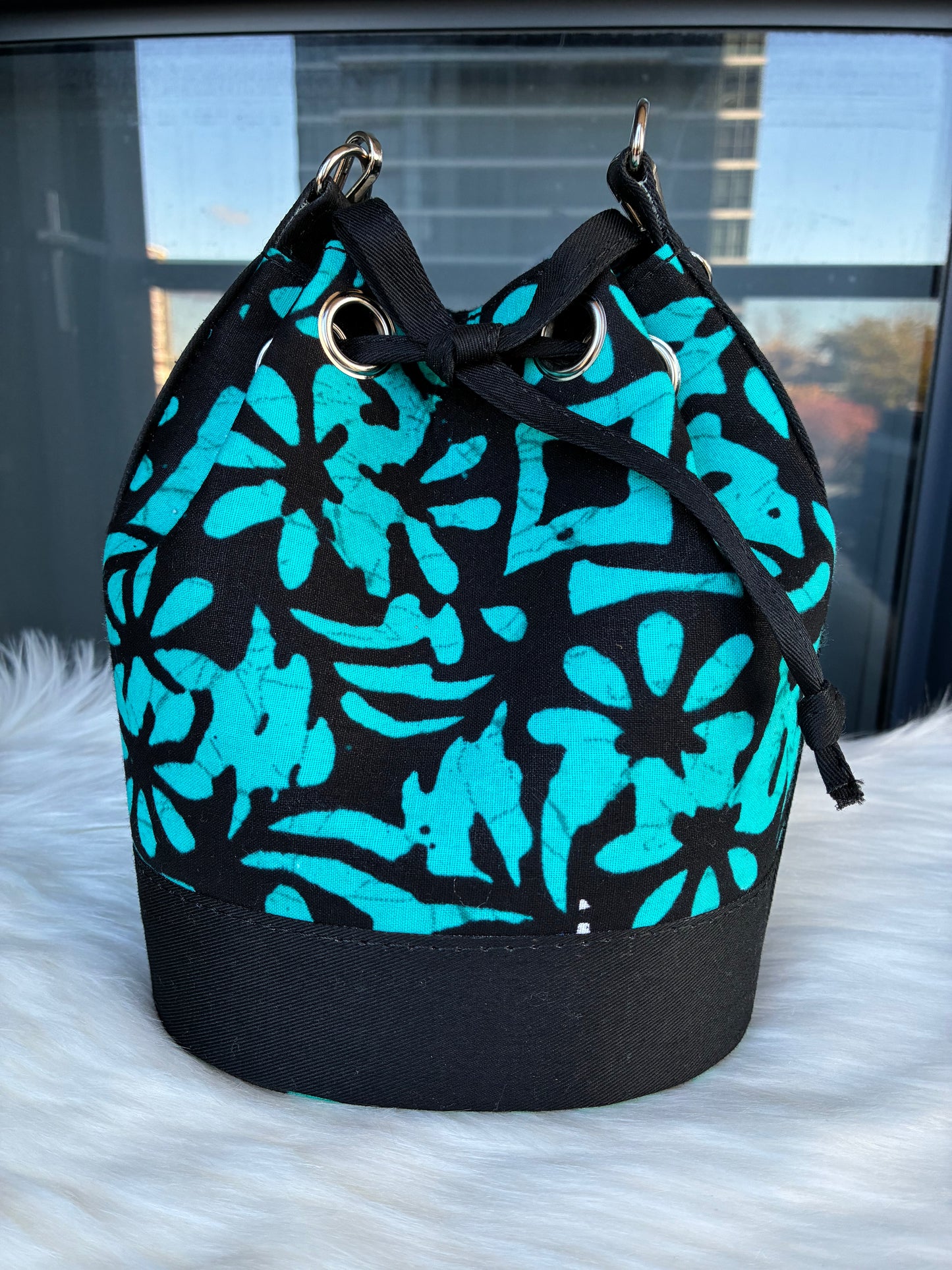 LATRE ANKARA BUCKET HANDBAG