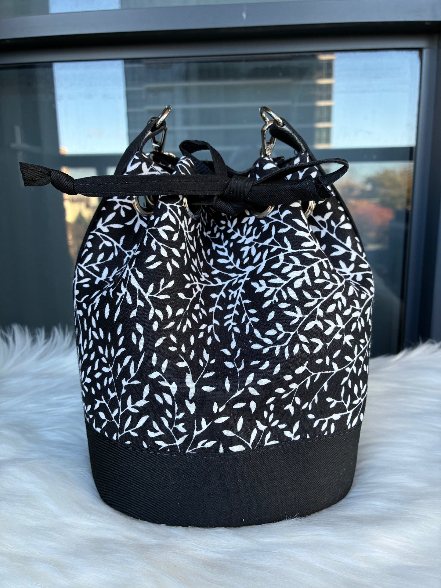LATRE ANKARA BUCKET HANDBAG