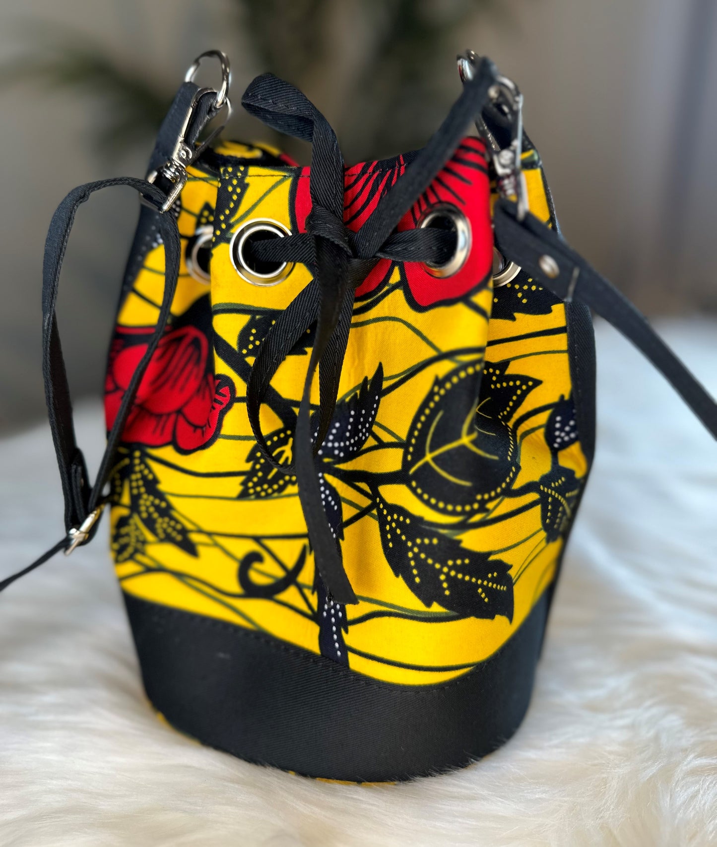 LATRE ANKARA BUCKET HANDBAG