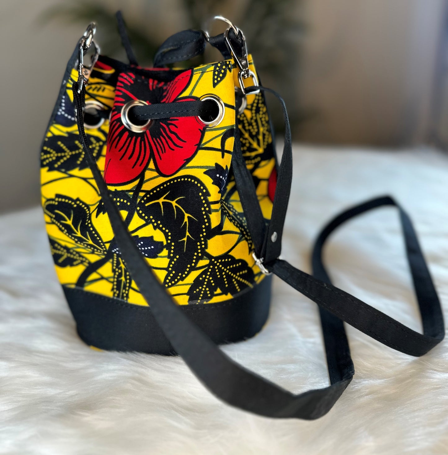 LATRE ANKARA BUCKET HANDBAG